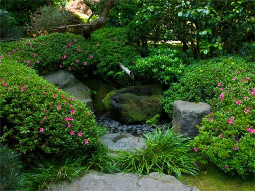 Fuente piedra japonesa